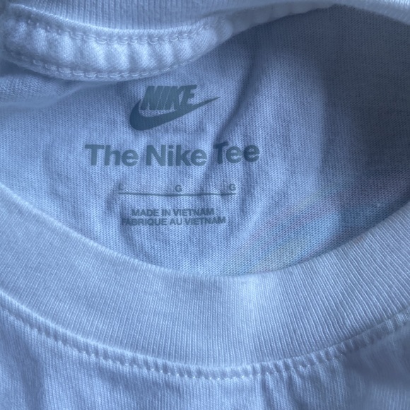 ALL RIGHTS RESERVED Nike Tee. - Picture 3 of 3
